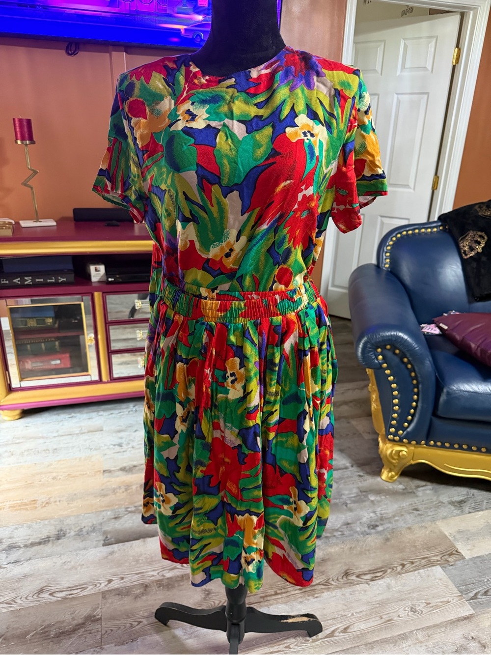 Vintage 2pcBright Multicolor Floral Short-Sleeve Skirt Set